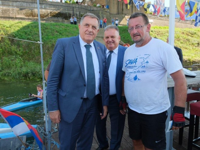 Dragoslav Šinik doplovio u Gradišku nakon 29 dana veslanja