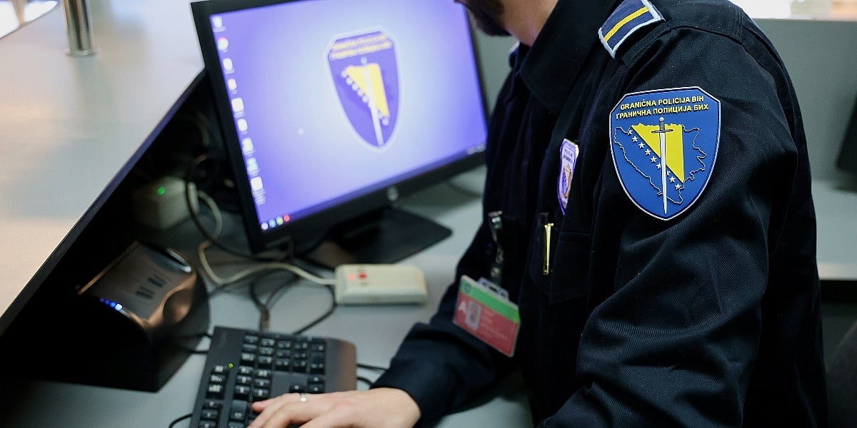 Tender od 432.000 KM: Raspisana nabavka policijskih uniformi za Graničnu policiju BiH