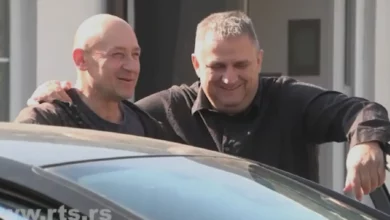 Preduzetnik iz Bogatića poklonio automobil radniku za 25 godina rada