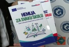 Novi laboratorijski priručnik iz hemije za srednjoškolce na banjalučkom PMF-u