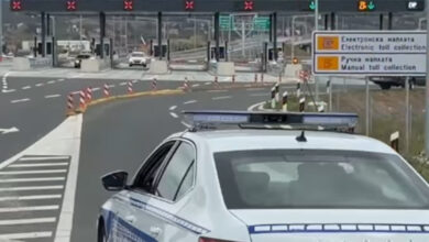 Potjera na auto-putu: Vozač kombija bježao od policije u suprotnom smjeru
