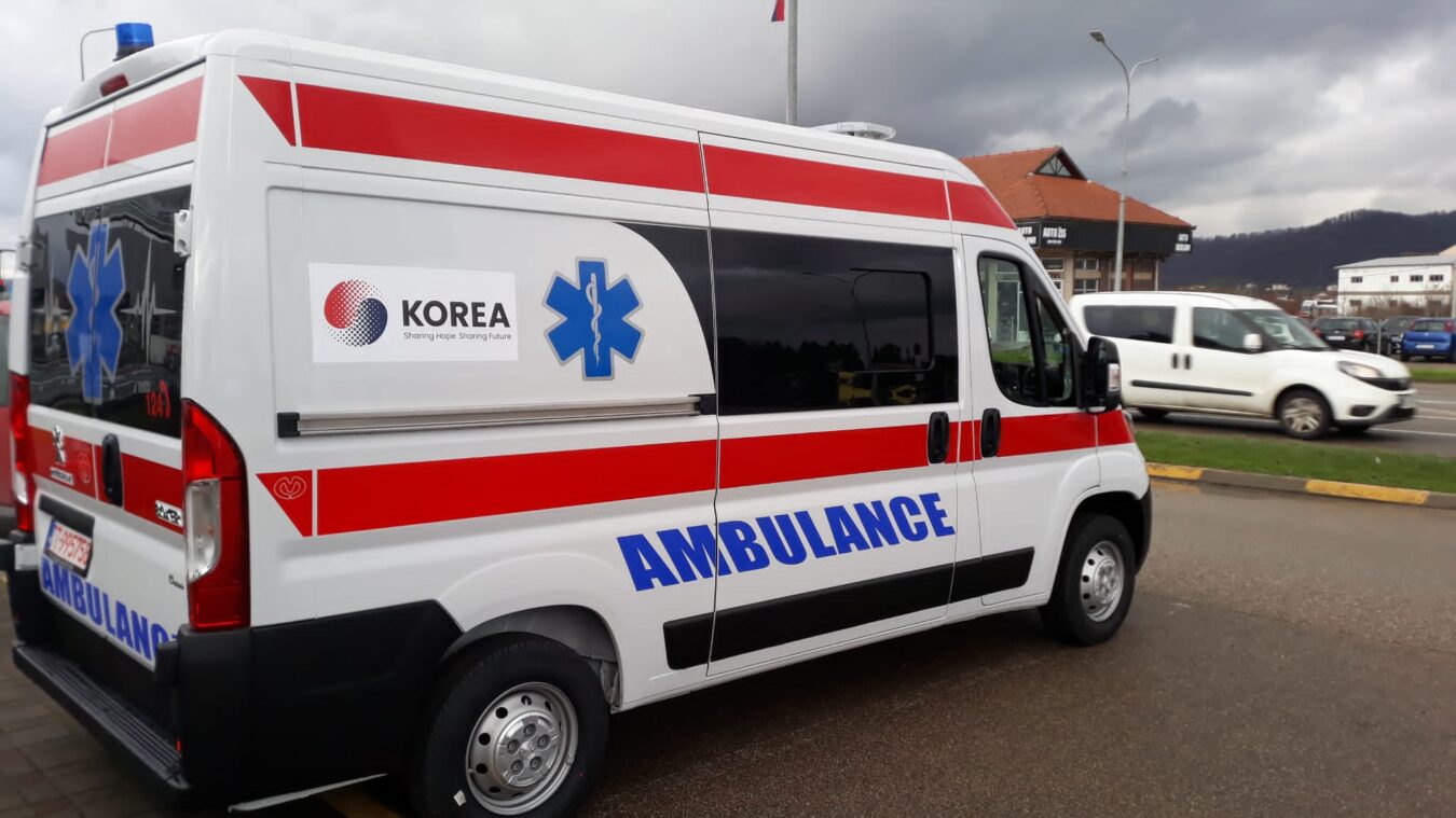 Saobraćajna nesreća kod Livna: Prevrnulo se ambulantno vozilo sa pacijentom
