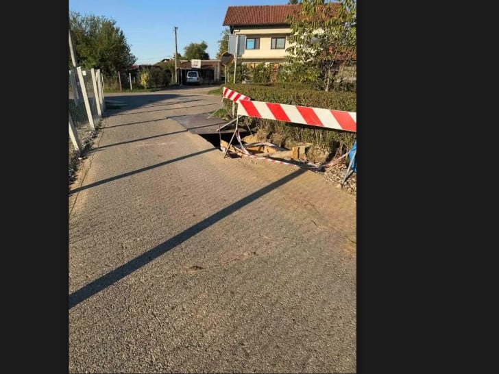 Radovi u Dervišima stoje: mještani bez odvoza smeća, gradska uprava čeka ateste