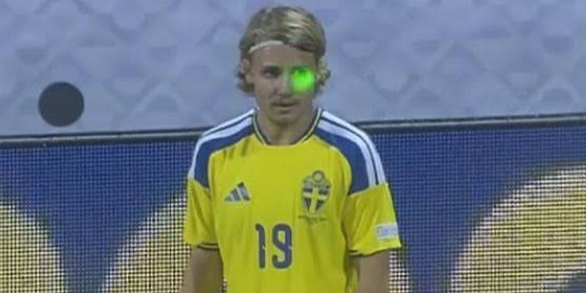 Laserom ometali švedskog fudbalera na Bilinom polju