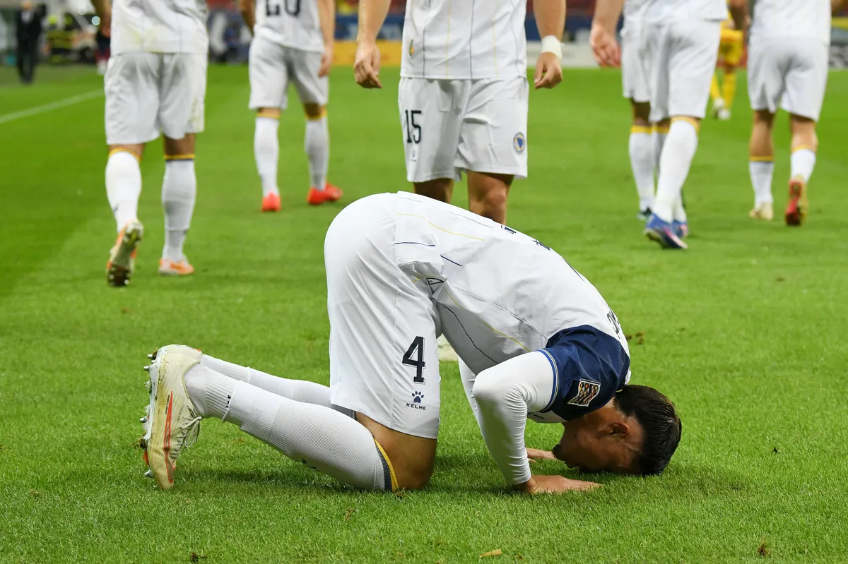 UEFA-in zapisnik bio tačan: Muharemović propušta Švedsku zbog kartona