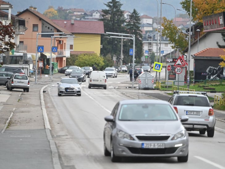 Karađorđeva ulica na Laušu bilježi više od stotinu udesa