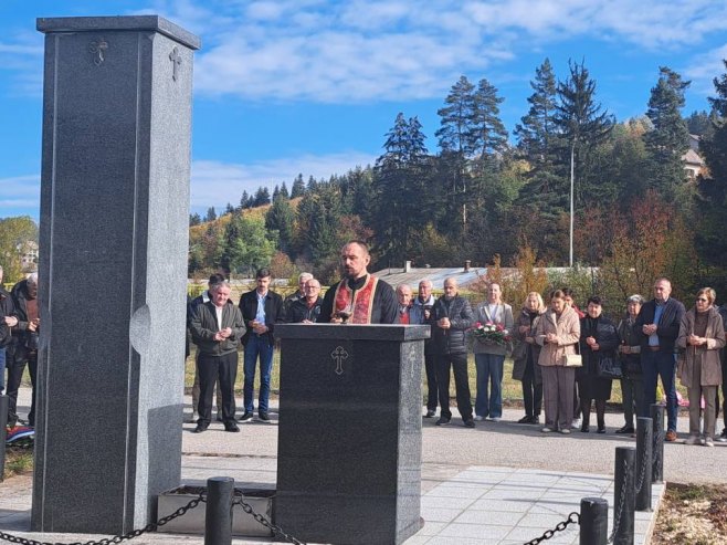 Služen pomen za poginule radnike preduzeća Famos-Koran