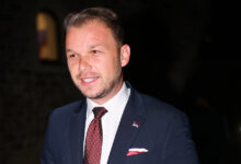 Stanivuković stigao u izborni štab gdje čeka prve rezultate