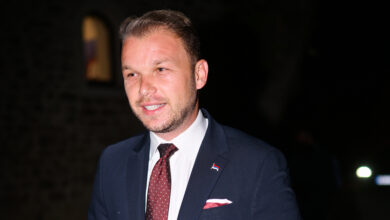 Stanivuković stigao u izborni štab gdje čeka prve rezultate