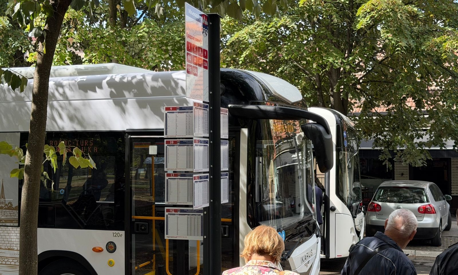 Nove stajališne oznake olakšavaju putovanje u Banjaluci