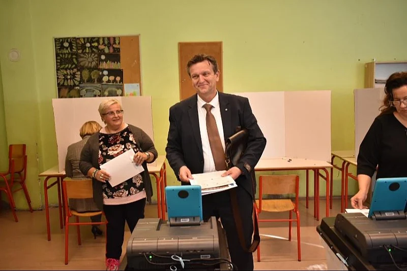 Branko Blanuša glasao u Banjaluci i pohvalio primjenu novih tehnologija