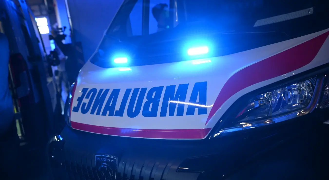 Teška nesreća kod Peći: Djevojčica preminula nakon što je na nju pao komad namještaja