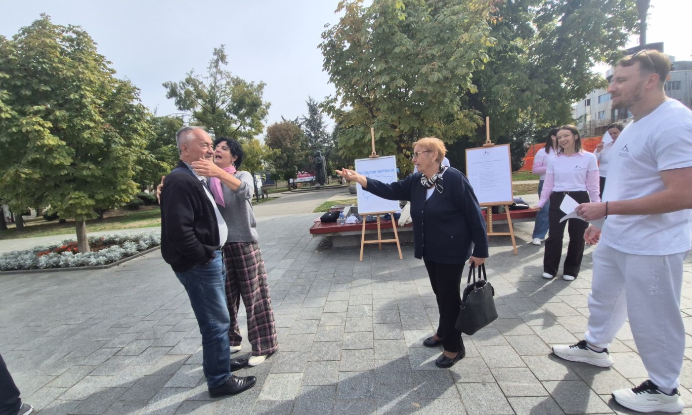 Besplatni zagrljaji i poziv na razgovor u centru Banjaluke