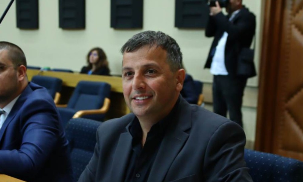Nebojša Vukanović dobio blizance: Na svijet stigli Nevena i Vukan