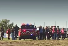 Velika tragedija u Kanzasu: Teretno vozilo uletjelo na teren, stradali dječak i muškarac