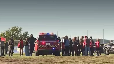 Velika tragedija u Kanzasu: Teretno vozilo uletjelo na teren, stradali dječak i muškarac