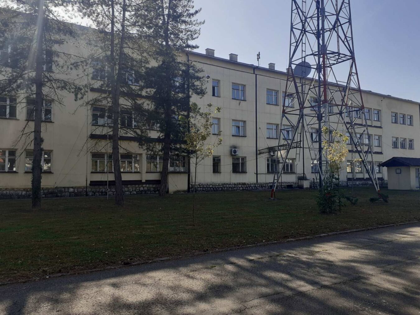 Ugroženo grijanje u kasarni Kozara: Nijedan kotao nije bezbjedan za rad