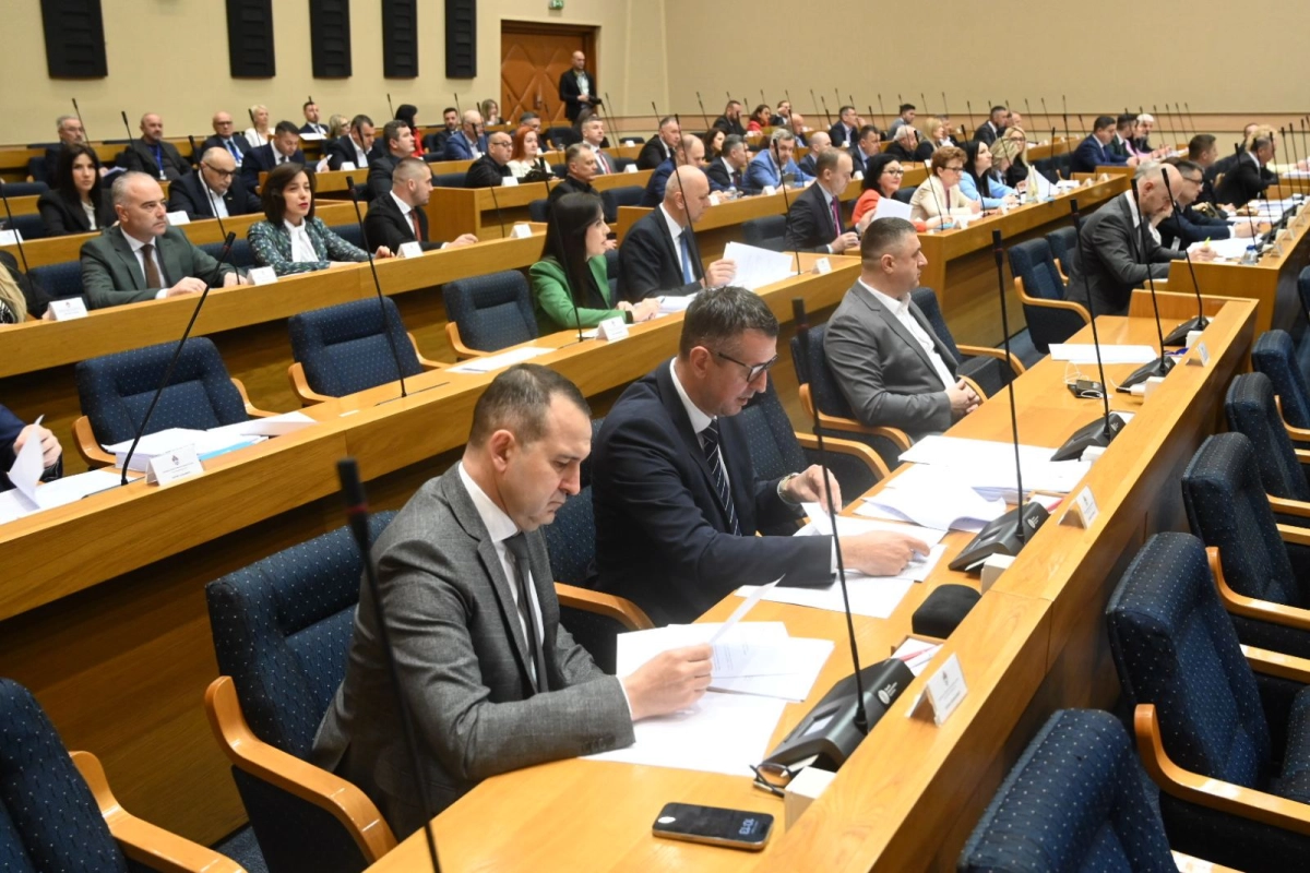 Trka za NSRS donosi dramu: Između dvije liste razlika samo pet glasova