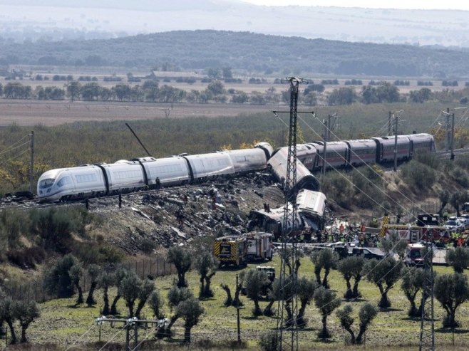 Saslušan radnik kontrolnog centra Adifa zbog sudara vozova u Španiji