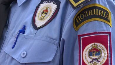 Težak udes u Laktašima zaustavio saobraćaj: Sudarili se automobil i motocikl
