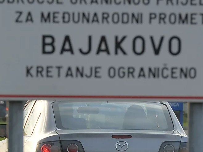 Hapšenje na Bajakovu: Lažirali tragediju, uzeli 50.000 evra pa novac sakrili u frižider