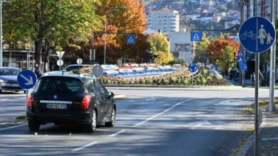 Ukrasi na kružnim tokovima u Banjaluci dijele javnost: Struka upozorava, Gradska uprava tvrdi da je sve po propisima