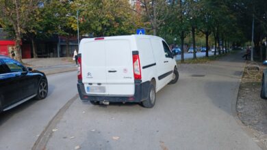 Parkiranje na šetalištu u Banjaluci ponovo ogorčilo pješake