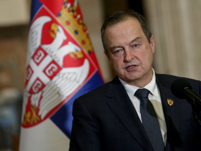 Ivica Dačić u Moskvi zadržan zbog zatvaranja aerodroma: Otkazane predizborne aktivnosti