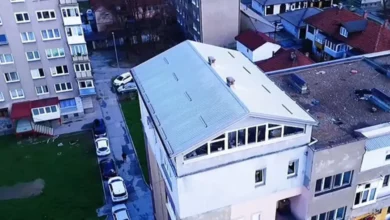 Nesvakidašnji slučaj u Zenici: Zašto kuća na krovu zgrade i dalje prkosi rušenju