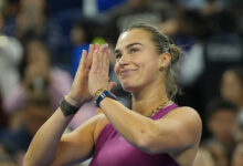 Arina Sabalenka privukla poglede plesom tokom odmora i pokazala vjerenički prsten