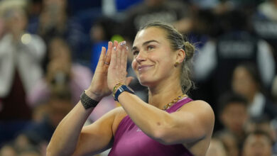 Arina Sabalenka privukla poglede plesom tokom odmora i pokazala vjerenički prsten