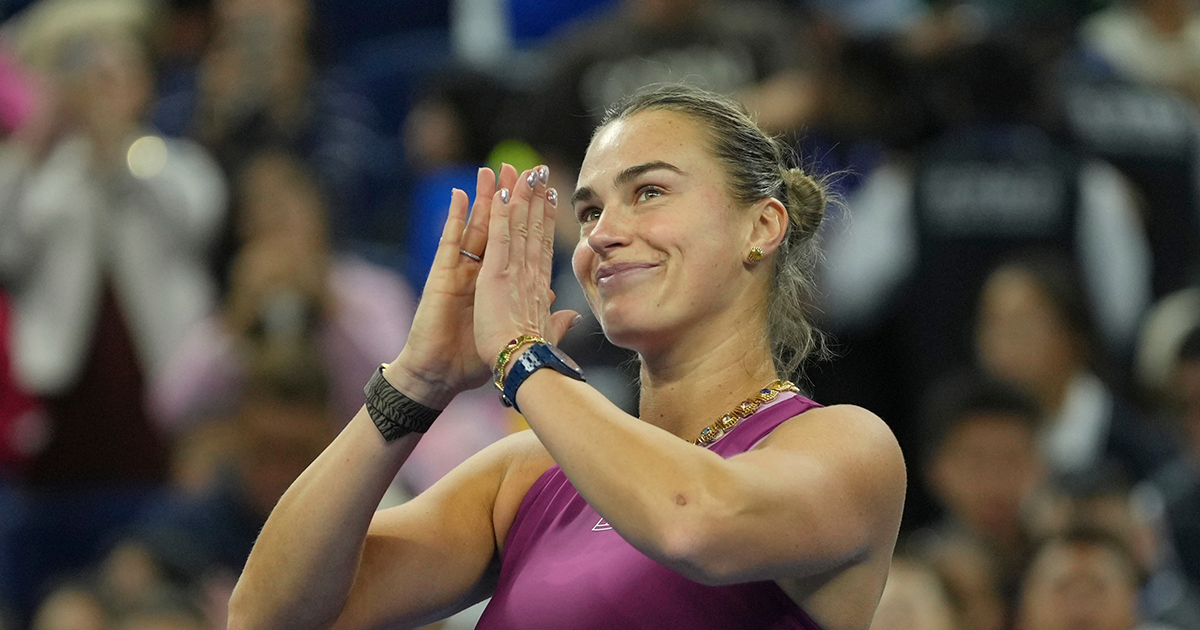Arina Sabalenka privukla poglede plesom tokom odmora i pokazala vjerenički prsten