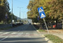 Zašto oštećeni saobraćajni znakovi ugrožavaju prolaznike u Banjaluci