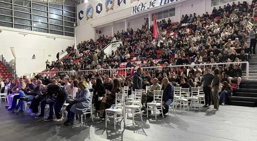 Masovni zbor studenata u Istočnom Sarajevu okupio omladinu iz Srpske