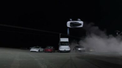 Predstavljen električni sportski automobil sa raketnim potisnicima