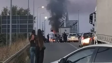 Požar na Rači zaustavio saobraćaj na mostu prema Srbiji