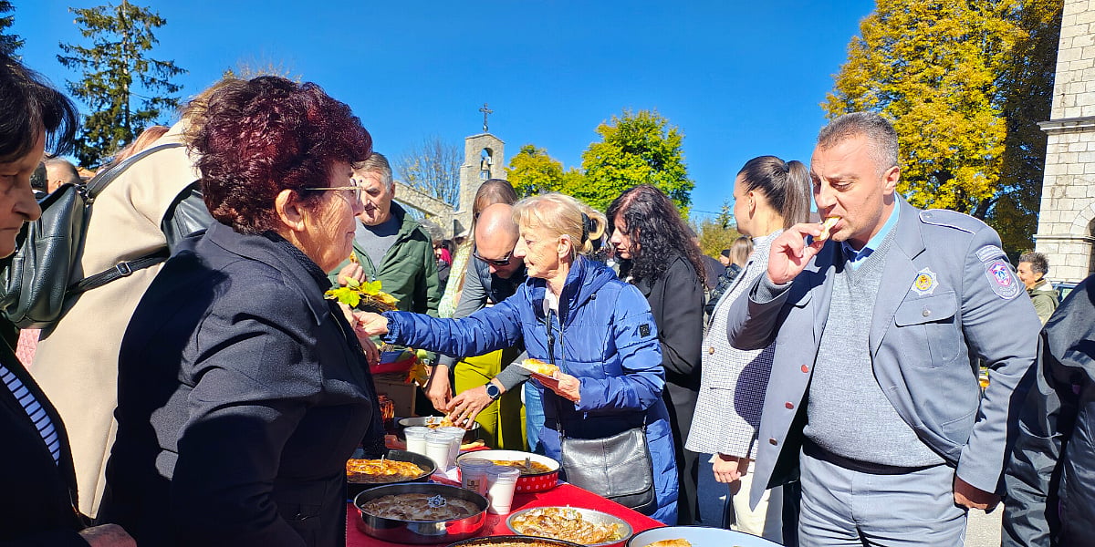 Ukusi Romanije na Sokocu okupili majstore tradicionalnih đakonija