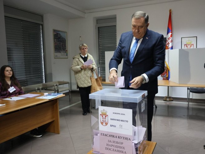 Milorad Dodik glasao u Banjaluci na izborima u Srbiji