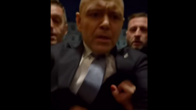 Navrocki se probio kroz demonstrante u Varšavi: pominje se državni udar u Poljskoj