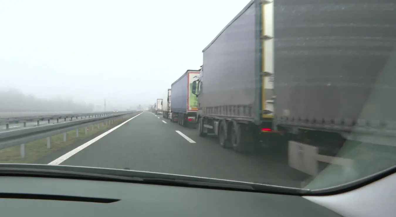 Zadržavanja teretnih vozila na granicama Srbije dostižu i šest časova