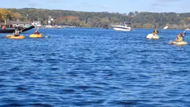 Regata u izdubljenim bundevama privukla brojne posjetioce u Minesoti