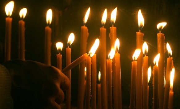 Miholjske zadušnice padaju 10. oktobra: Značaj molitve i običaji posvećeni upokojenima