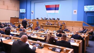 Ko vraća mandat, a ko se još dvoumi: kome se otvara mjesto u NS RS