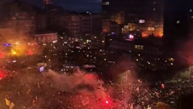 Slavlje na Trgu Slavija poslije izbora u Srbiji