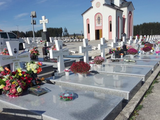 Novi Zejtinlik: Završena obnova 172 grobna mjesta srpskih boraca