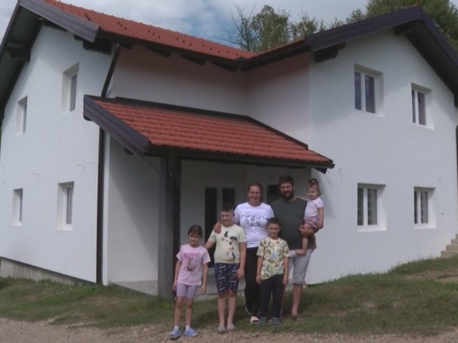 Novi dom za Staniće iz Mračaja zahvaljujuci humanitarnoj akciji