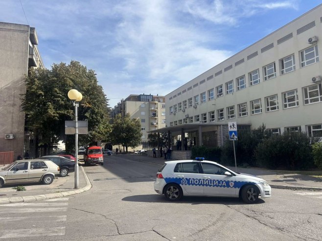 Trebinje: Završen kontradiverzioni pregled, bomba nije pronađena, nastava se nastavlja od 16 časova