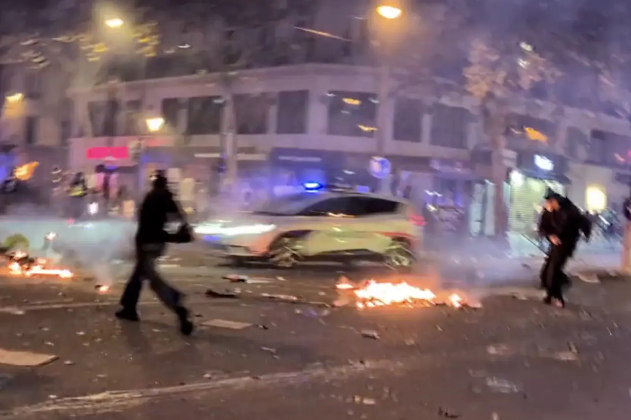 Zbog nereda i pljački uvodi se policijski čas u Francuskoj