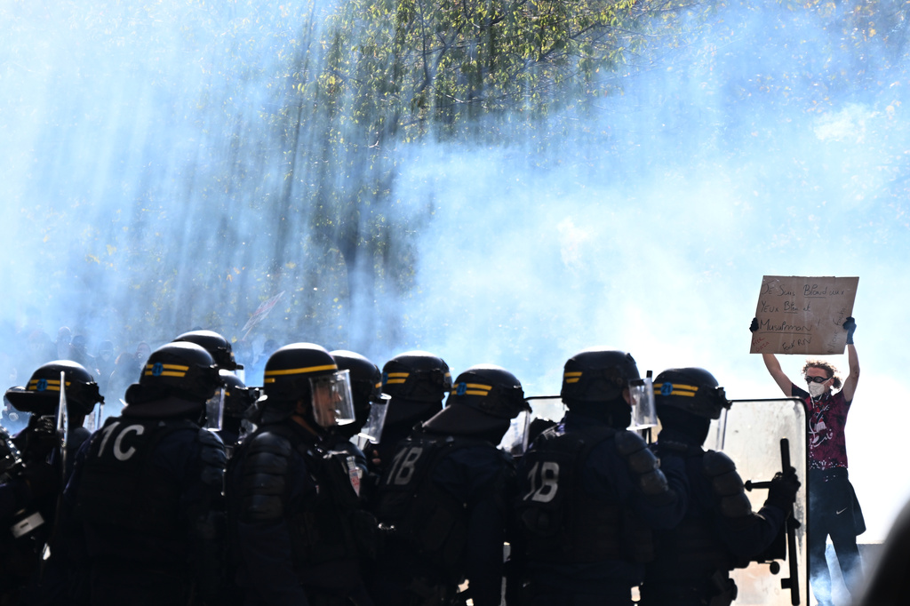 Protesti u Francuskoj: Zbog nereda privedeno 135 lica