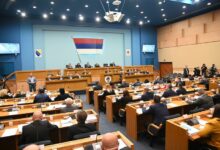 Novi raspored mandata u parlamentu Srpske nakon prebrojavanja glasova poštom